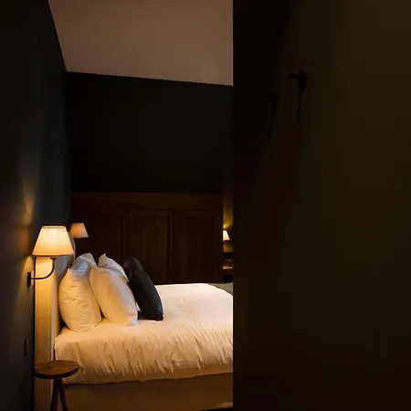 Des Brasseurs Hotel 4*